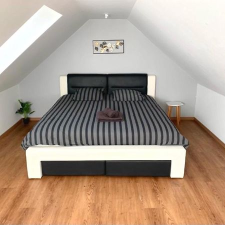 Loft Evasion , Parking Gratuit , 5 Min Auxerre Apartment Monéteau Exterior foto